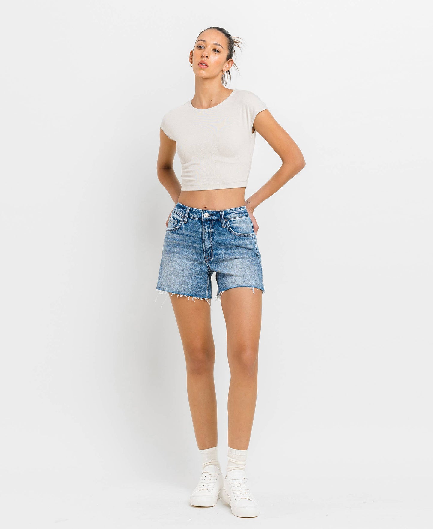 HIGH RISE WAIST CLEAN CUT A LINE SHORTS T6368: INNER CIRCLE