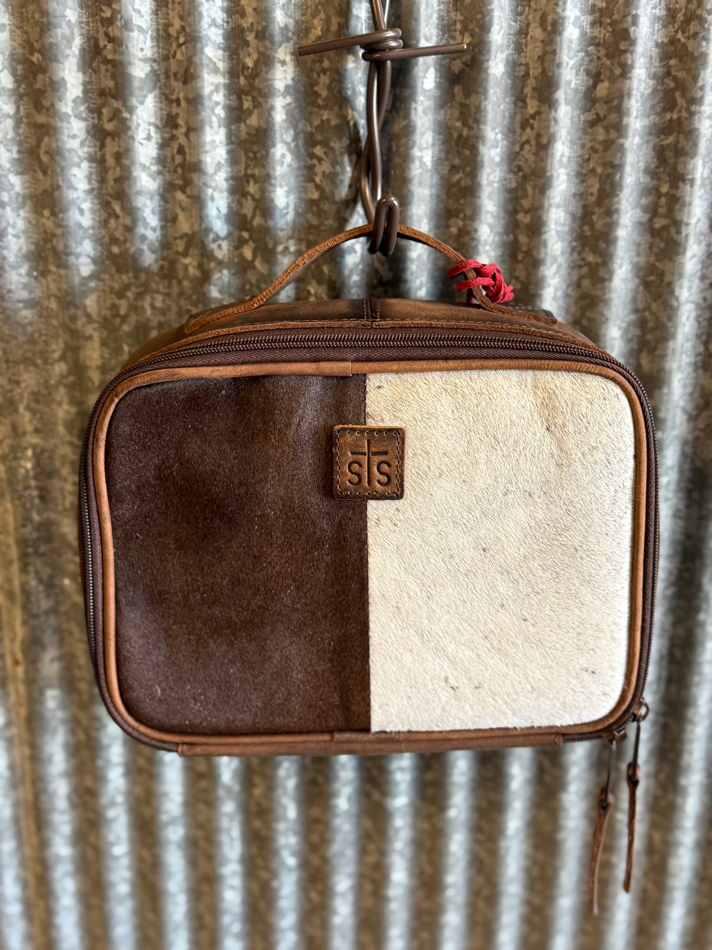 Cowhide Yukon Makeup Organizer