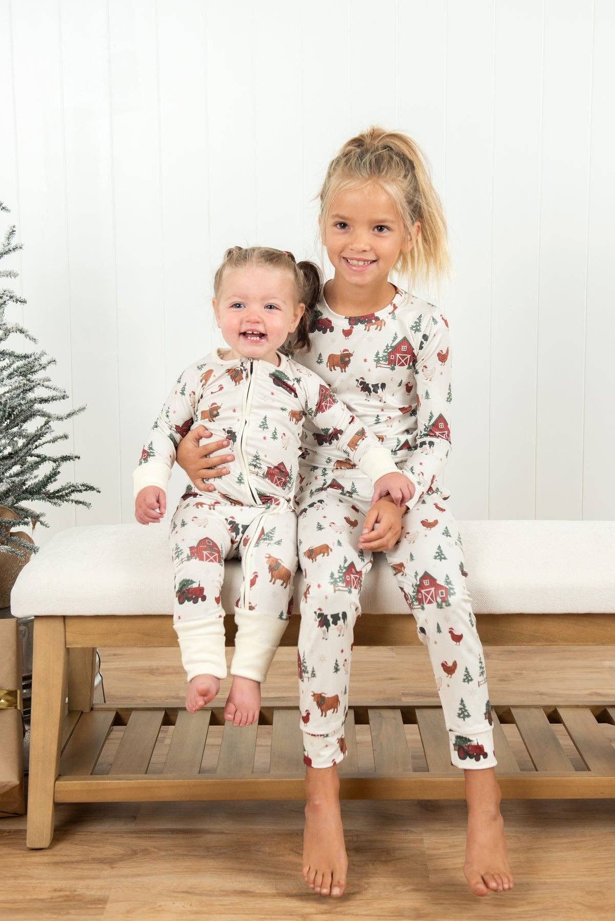 Christmas Barns & Animals Toddler/Youth Pajama Set