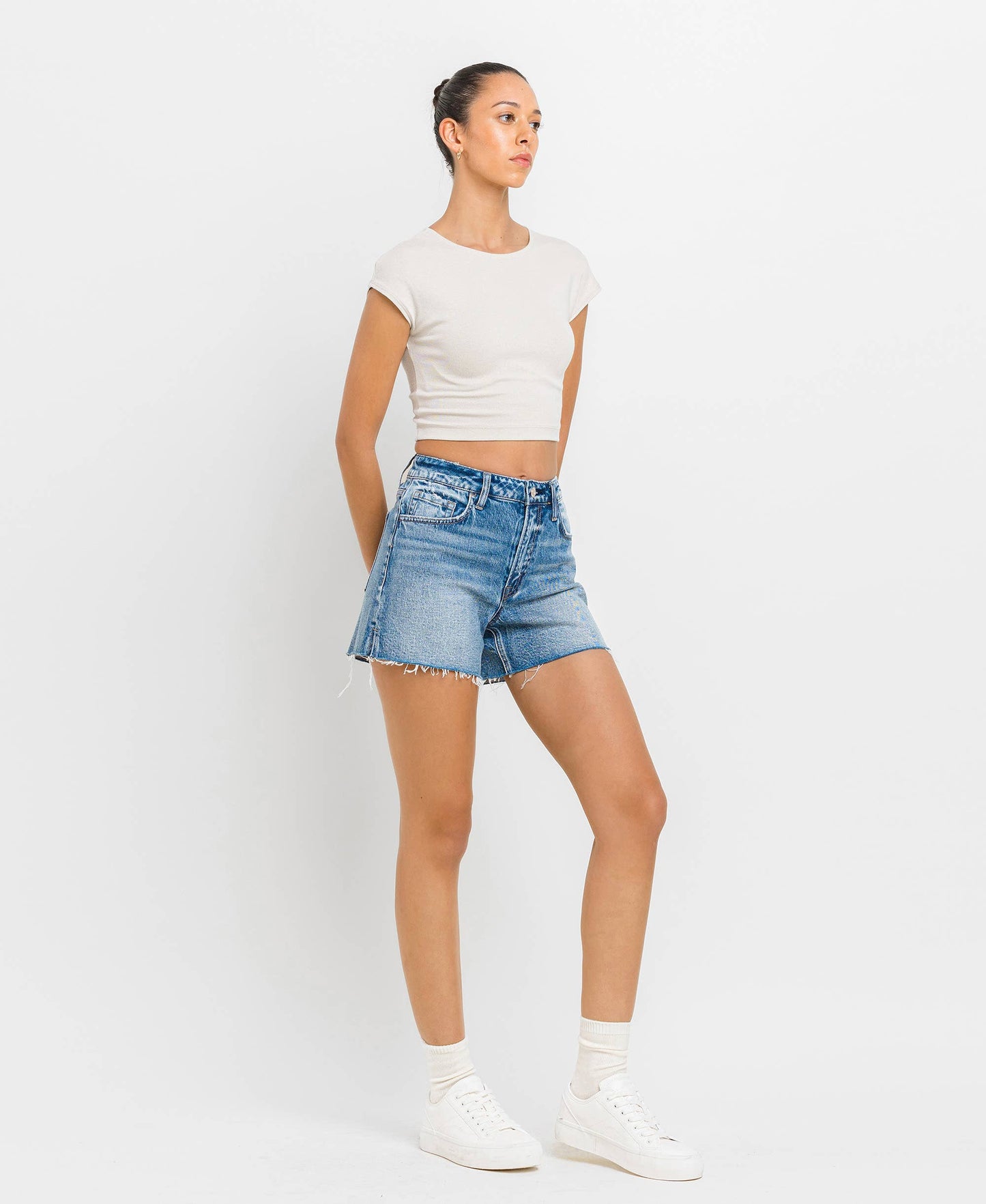 HIGH RISE WAIST CLEAN CUT A LINE SHORTS T6368: INNER CIRCLE