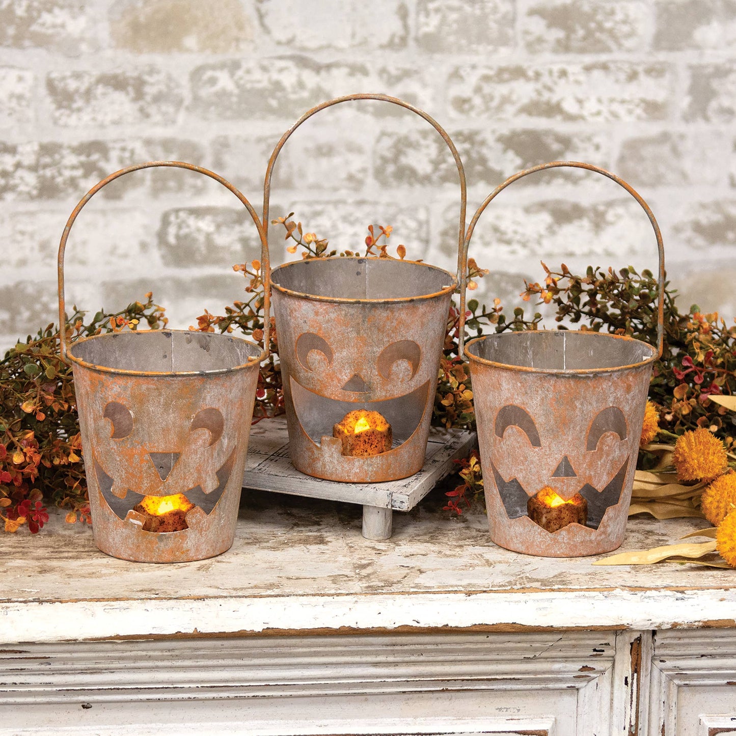 Distressed Metal Jack O Lantern Luminary Bucket