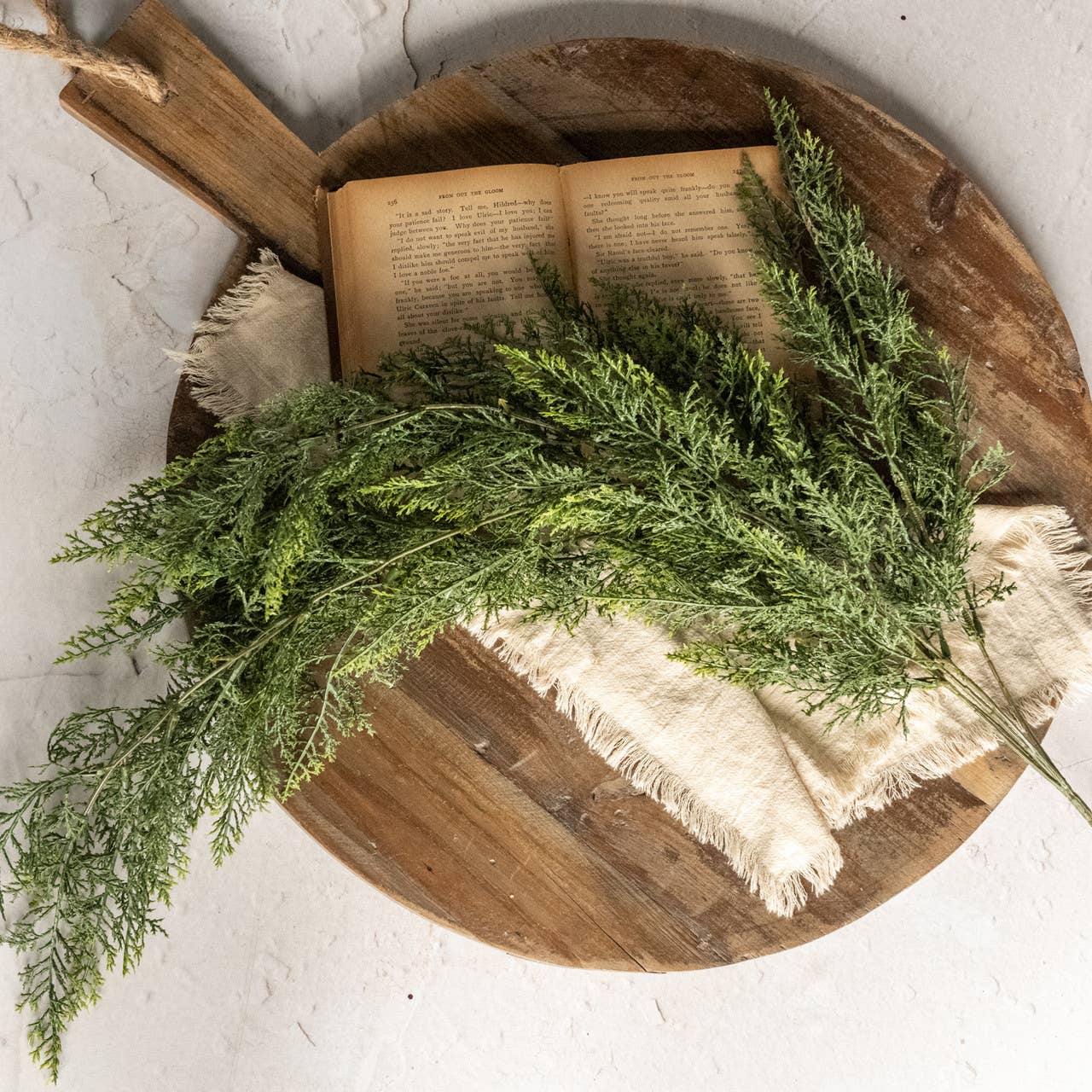 34" RED CEDAR HANGING BUSH